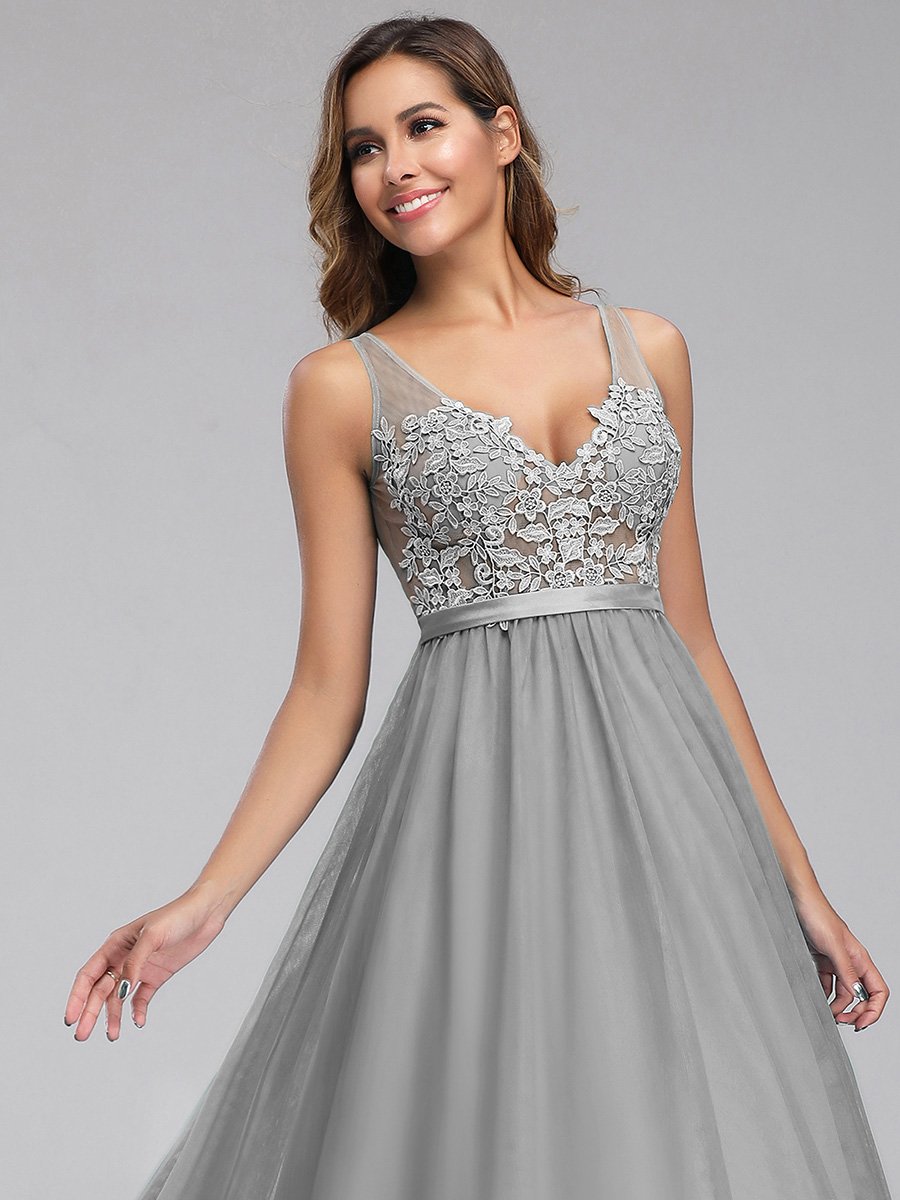 Floral Lace V-Neck A-Line Bridesmaid Dress with Appliques