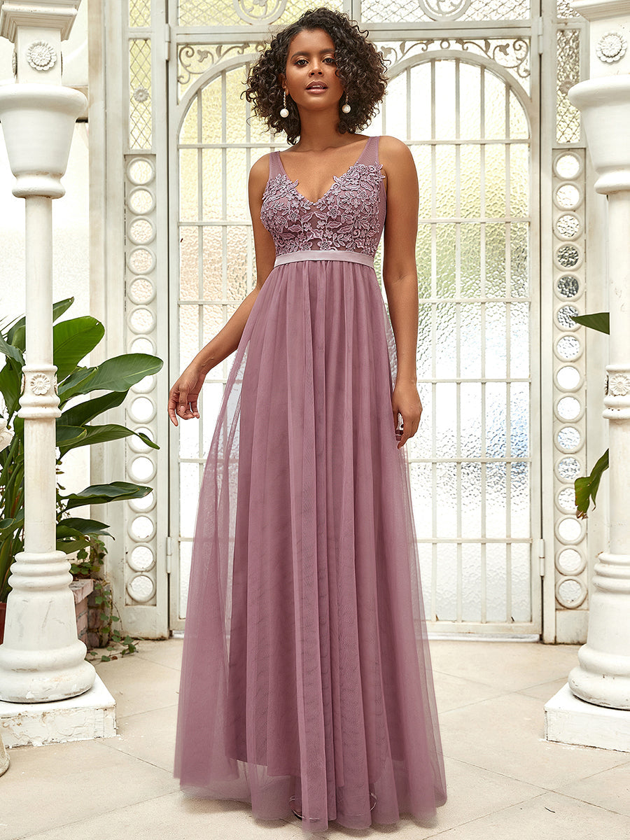 Floral Lace V-Neck A-Line Bridesmaid Dress with Appliques