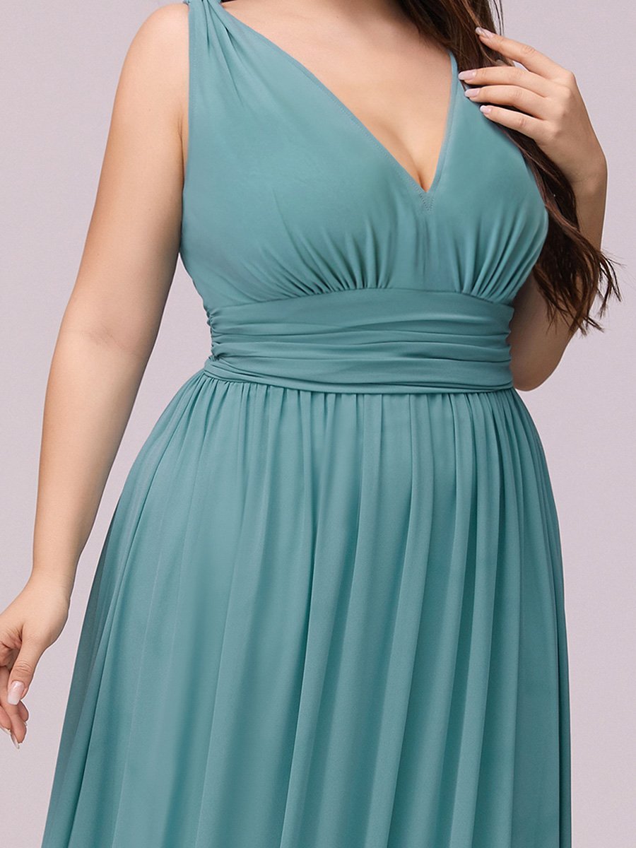 Elegant Plus Size V-Neck Chiffon Evening Gown