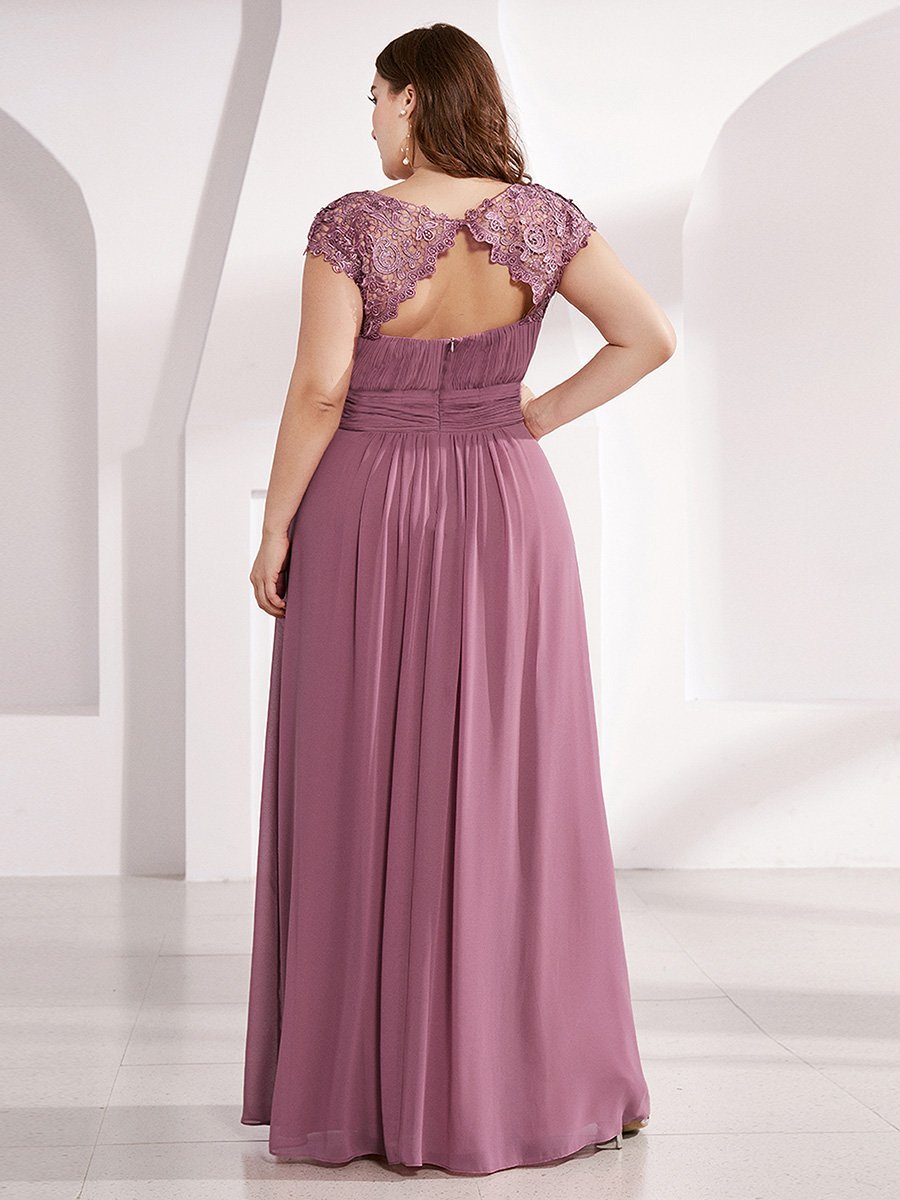 Elegant Lace Cap Sleeve Chiffon Evening Gown with Ruched Detail