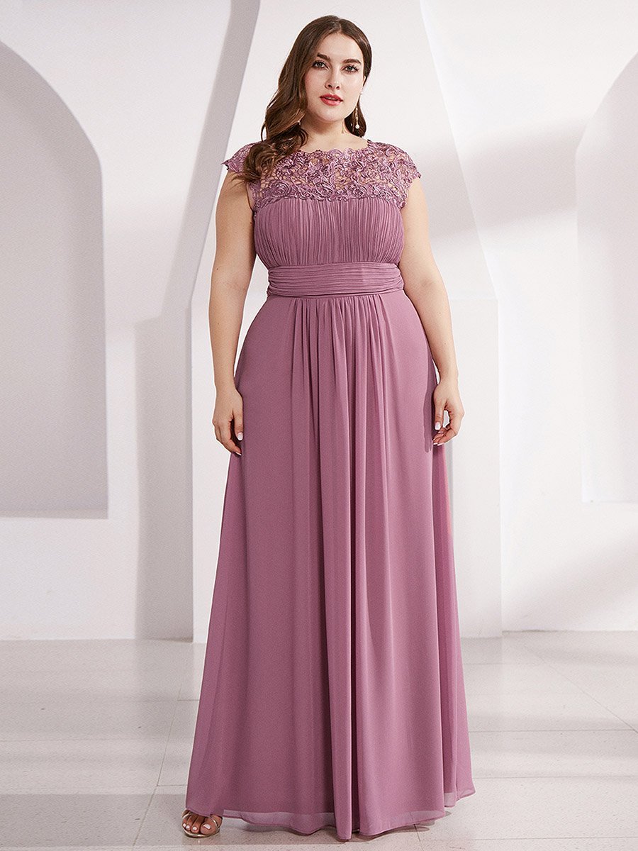 Elegant Lace Cap Sleeve Chiffon Evening Gown with Ruched Detail