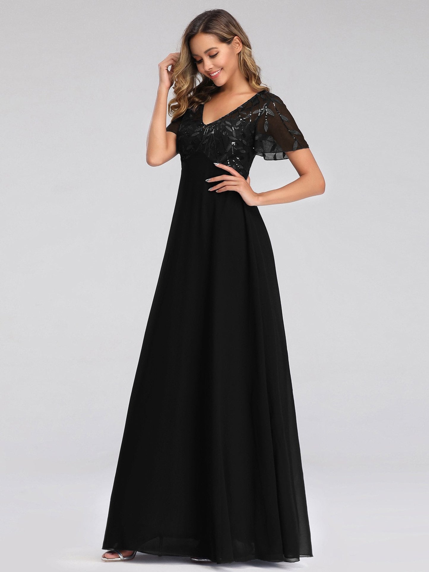 Romantic Floral Lace Evening Gown with Sheer Ruffle Sleeves